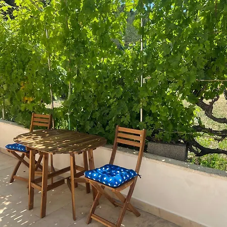 Adria 2 דירה